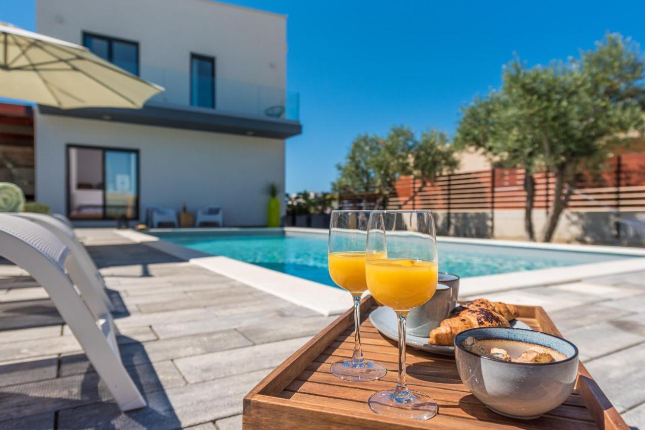 Villa Olea With Heated Pool And Jacuzzi Sukosan Bagian luar foto