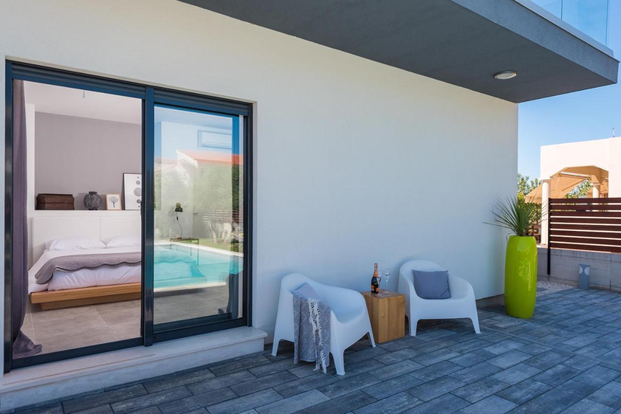 Villa Olea With Heated Pool And Jacuzzi Sukosan Bagian luar foto