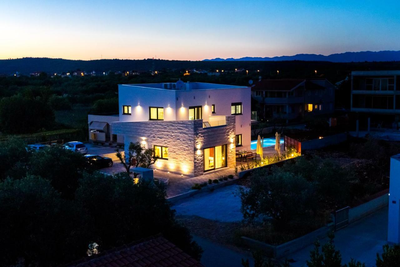 Villa Olea With Heated Pool And Jacuzzi Sukosan Bagian luar foto