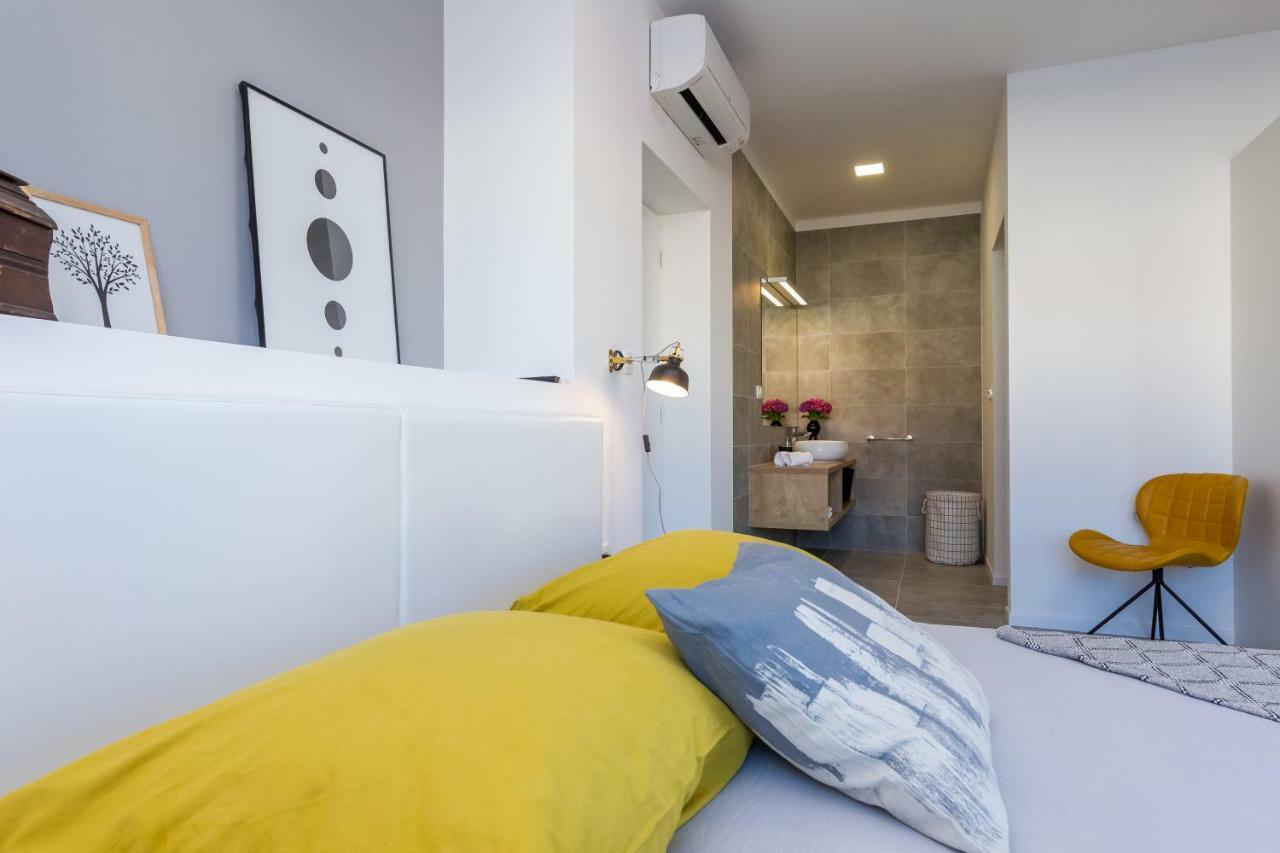 Villa Olea With Heated Pool And Jacuzzi Sukosan Bagian luar foto